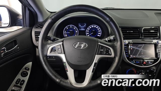 Hyundai Accent 2012 — photo 19