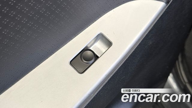 Hyundai Accent 2012 — photo 32