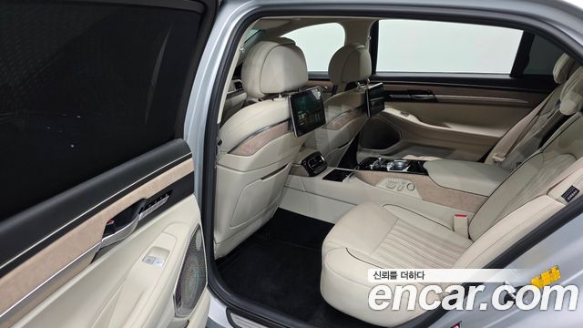 Genesis G90 2019 — photo 18
