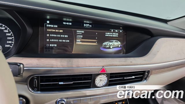 Genesis G90 2019 — photo 22