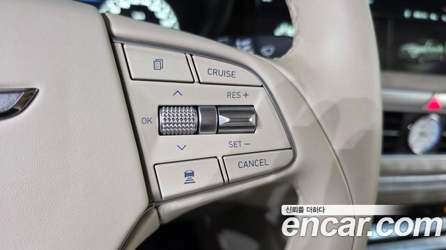 Genesis G90 2019 — photo 25