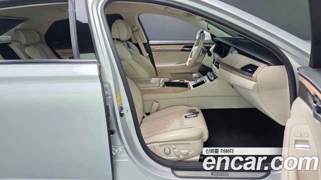 Genesis G90 2019 — photo 16