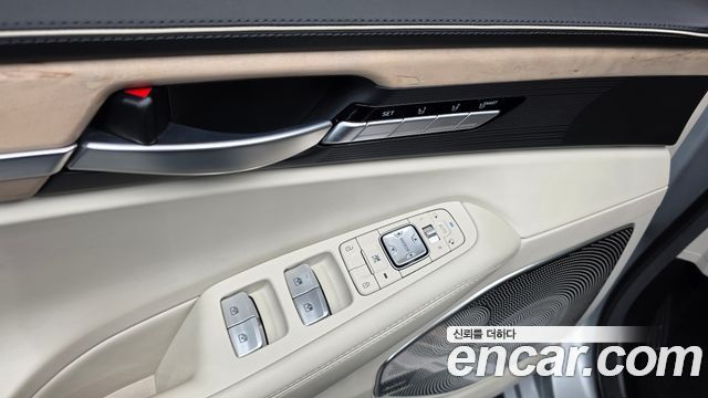 Genesis G90 2019 — photo 27
