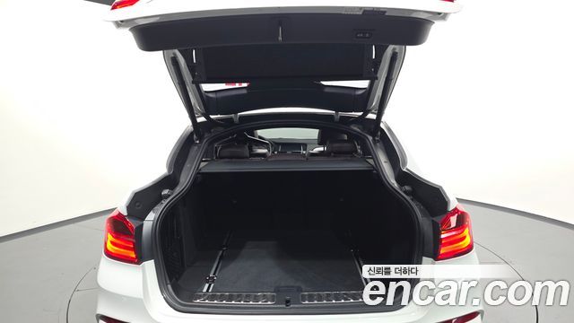 BMW X4 2018 — photo 26