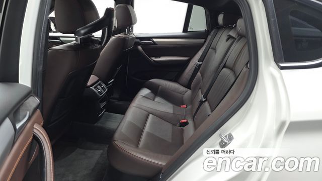 BMW X4 2018 — photo 16