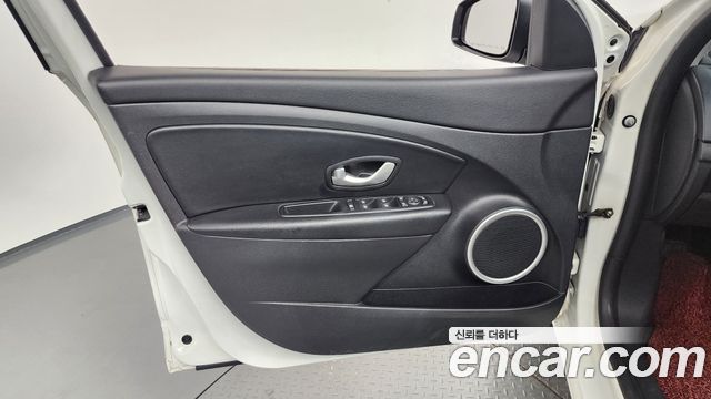 Renault Korea SM3 2013 — photo 14