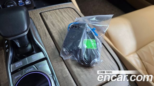 Kia K9 2022 — photo 21
