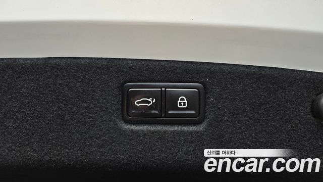 Kia K9 2022 — photo 23