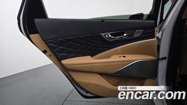 Kia K9 2022 — photo 15