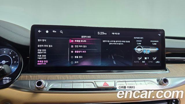 Kia K9 2022 — photo 35