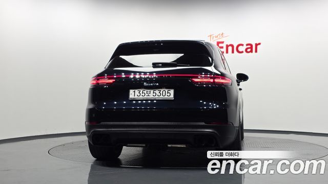 Porsche Cayenne 2020 — photo 4