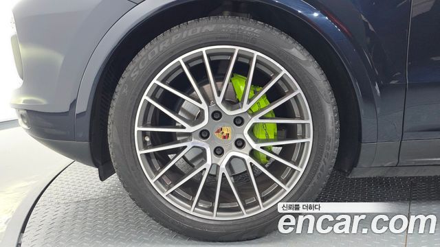 Porsche Cayenne 2020 — photo 5