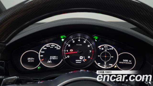 Porsche Cayenne 2020 — photo 11