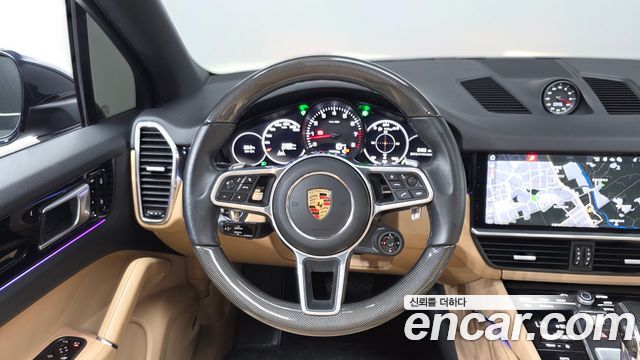 Porsche Cayenne 2020 — photo 20