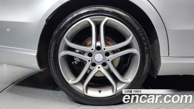 Mercedes-Benz E-Class 2016 — photo 5