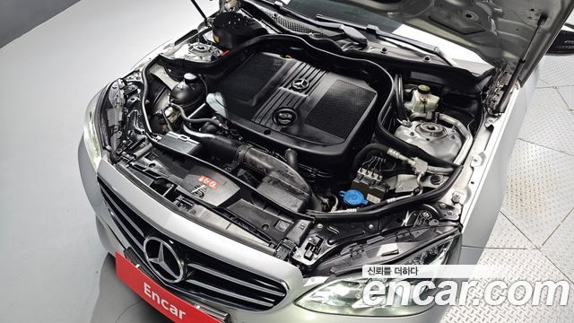 Mercedes-Benz E-Class 2016 — photo 6