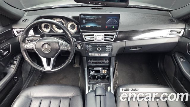 Mercedes-Benz E-Class 2016 — photo 7