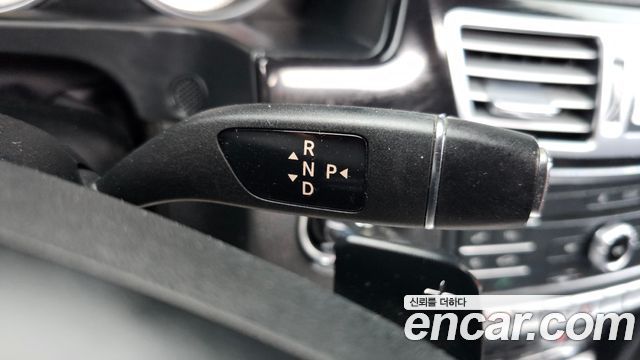 Mercedes-Benz E-Class 2016 — photo 9