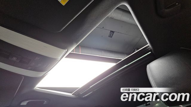 Mercedes-Benz E-Class 2016 — photo 16