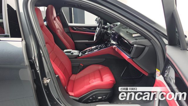 Porsche Panamera 2025 — photo 16