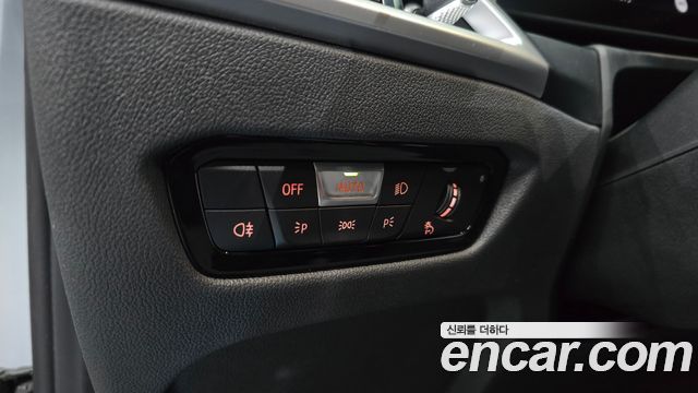 BMW 3-Series 2025 — photo 20