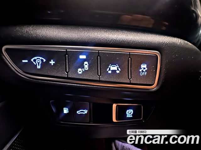 Genesis EQ900 2017 — photo 16