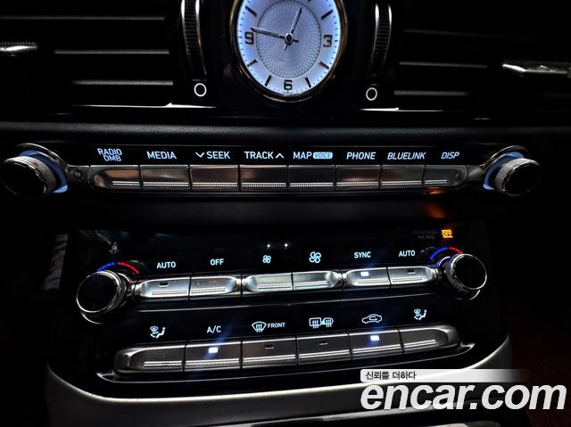 Genesis EQ900 2017 — photo 18