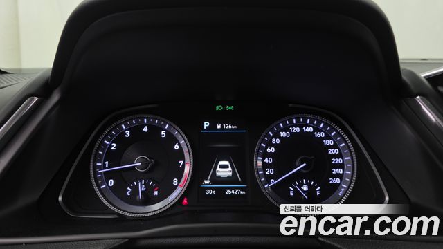 Hyundai Sonata 2022 — photo 11