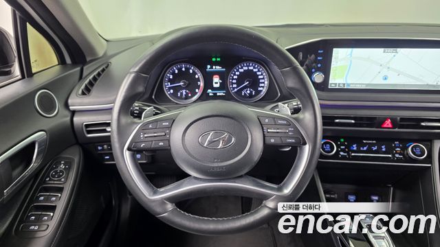 Hyundai Sonata 2022 — photo 19