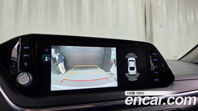 Hyundai Sonata 2022 — photo 21