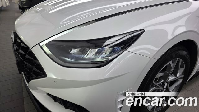 Hyundai Sonata 2022 — photo 8