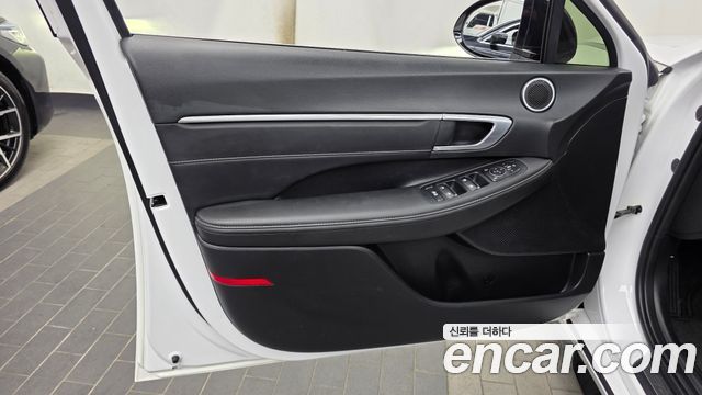 Hyundai Sonata 2022 — photo 14