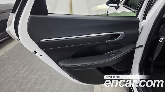 Hyundai Sonata 2022 — photo 15