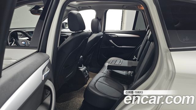 BMW X1 2019 — photo 18