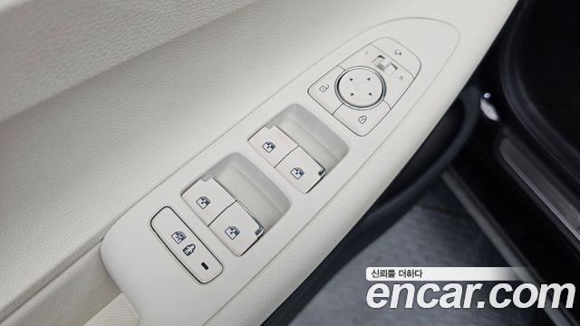 Hyundai Grandeur 2023 — photo 28