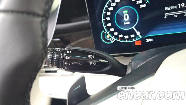Hyundai Grandeur 2023 — photo 30
