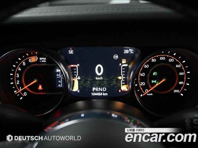 Jeep Wrangler 2020 — photo 8
