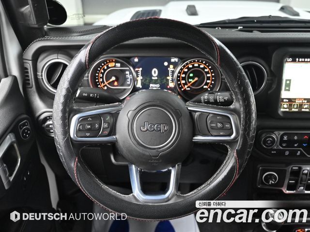 Jeep Wrangler 2020 — photo 13