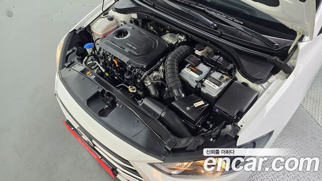 Hyundai AVANTE 2016 — photo 6