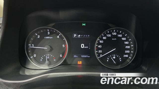 Hyundai AVANTE 2016 — photo 11