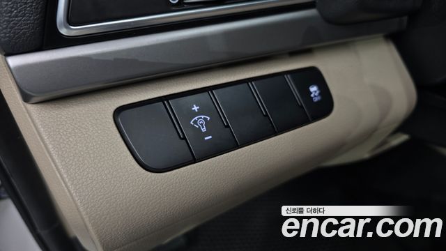 Hyundai AVANTE 2016 — photo 24