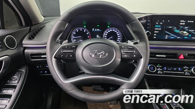 Hyundai Sonata 2023 — photo 19