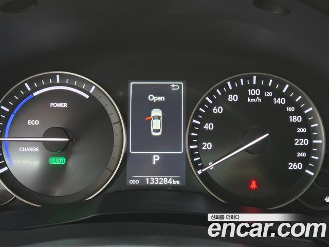 Lexus ES 2016 — photo 8