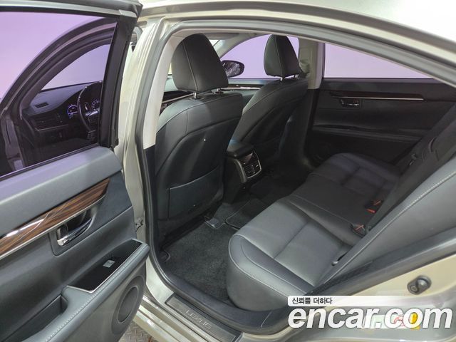 Lexus ES 2016 — photo 17