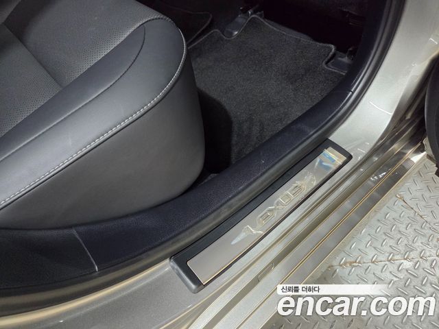 Lexus ES 2016 — photo 19