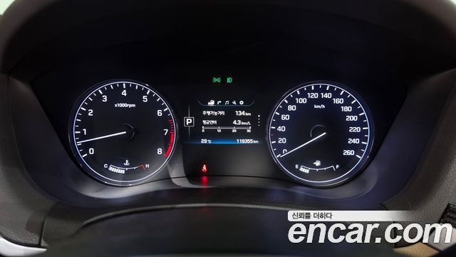 Hyundai Genesis 2016 — photo 11
