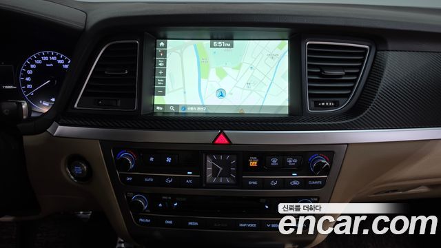 Hyundai Genesis 2016 — photo 19
