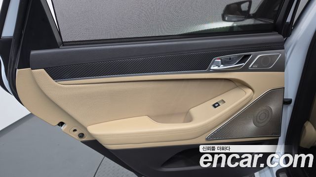 Hyundai Genesis 2016 — photo 15