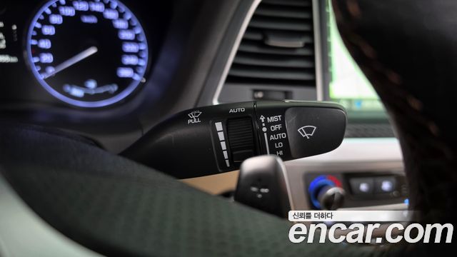 Hyundai Genesis 2016 — photo 27