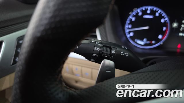 Hyundai Genesis 2016 — photo 29